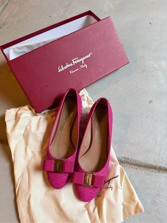 Salvatore Ferragamo Shoes - Salvatore Ferragamo Hot Pink Python Vara Bow Flats w/ Box & Dust Bag size5B